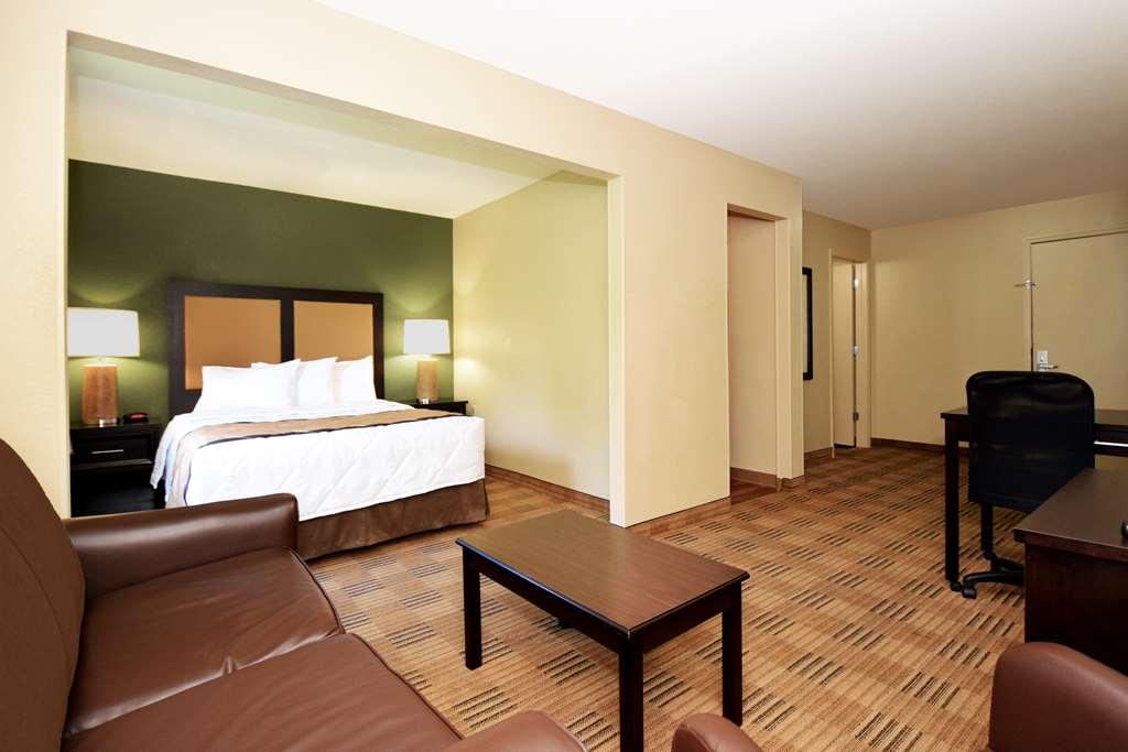 Extended Stay America Suites - Raleigh - Cary - Harrison Ave Værelse billede