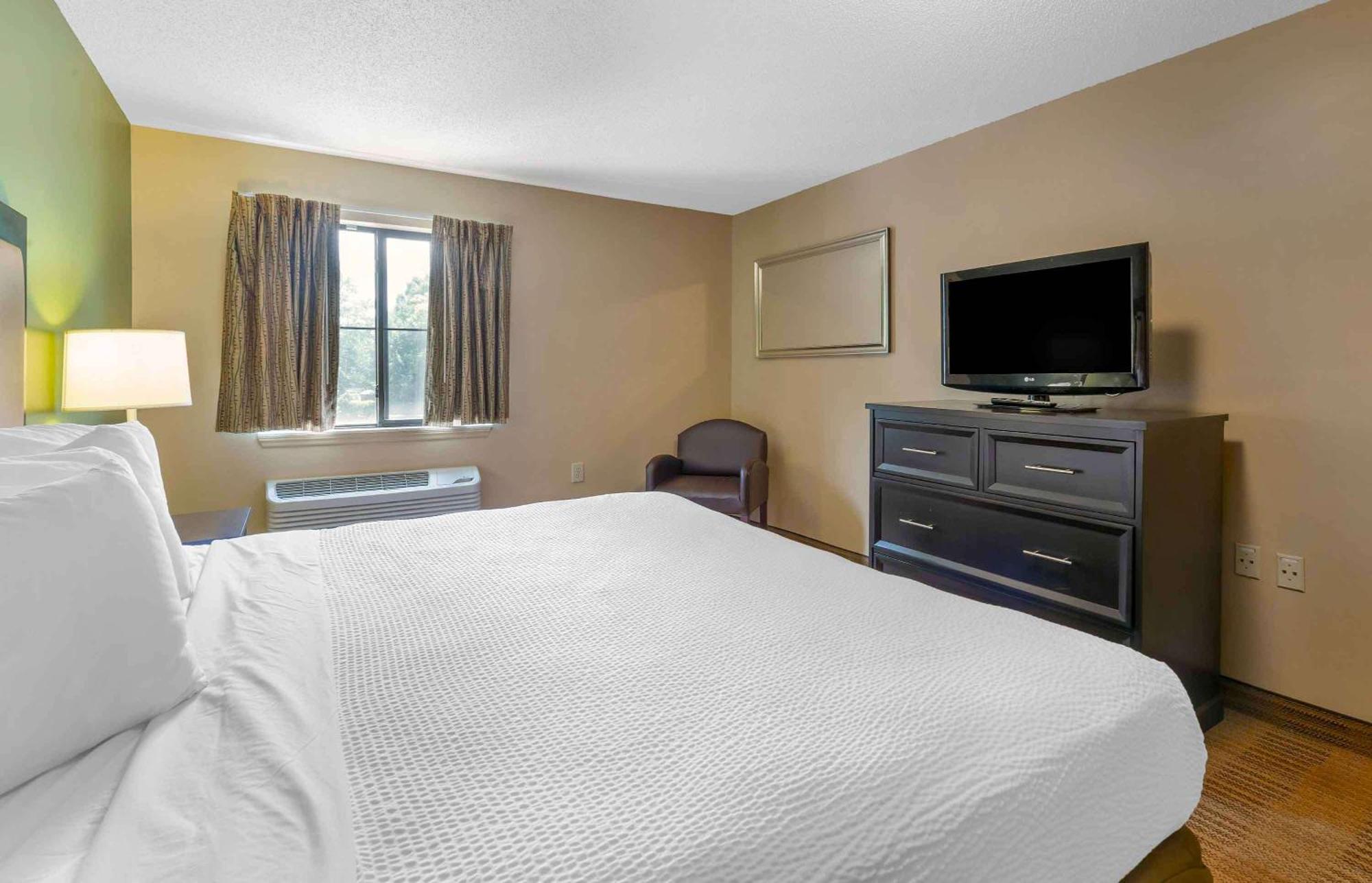 Extended Stay America Suites - Raleigh - Cary - Harrison Ave Eksteriør billede