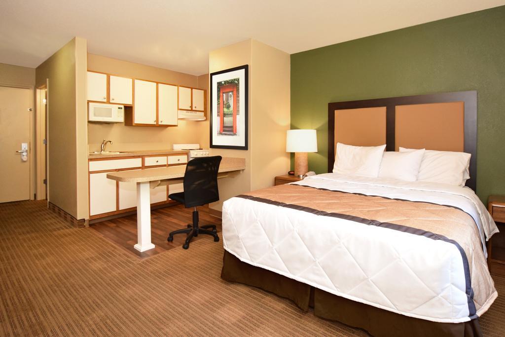 Extended Stay America Suites - Raleigh - Cary - Harrison Ave Eksteriør billede
