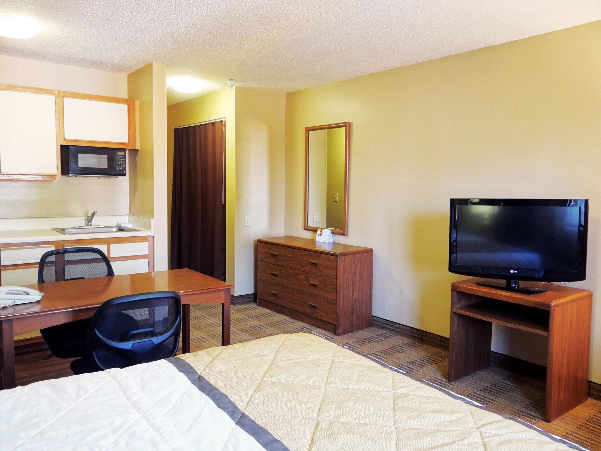 Extended Stay America Suites - Raleigh - Cary - Harrison Ave Eksteriør billede